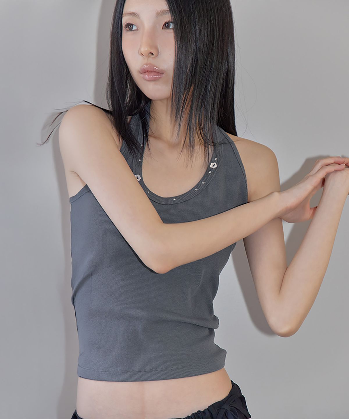 런던다다(LONDONDADA) Stud Shirring Halter Neck Top, CHARCOAL
