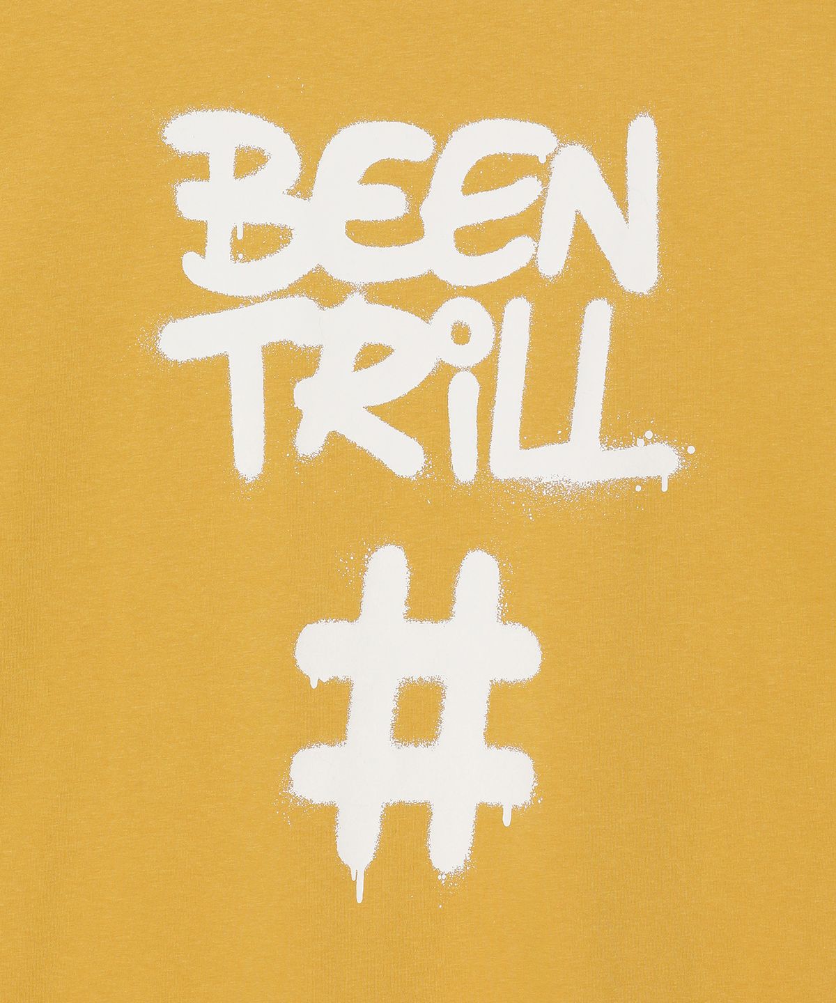 빈트릴(BEENTRILL) 스프레이 해시태그 오버핏 반팔티(머스타드)