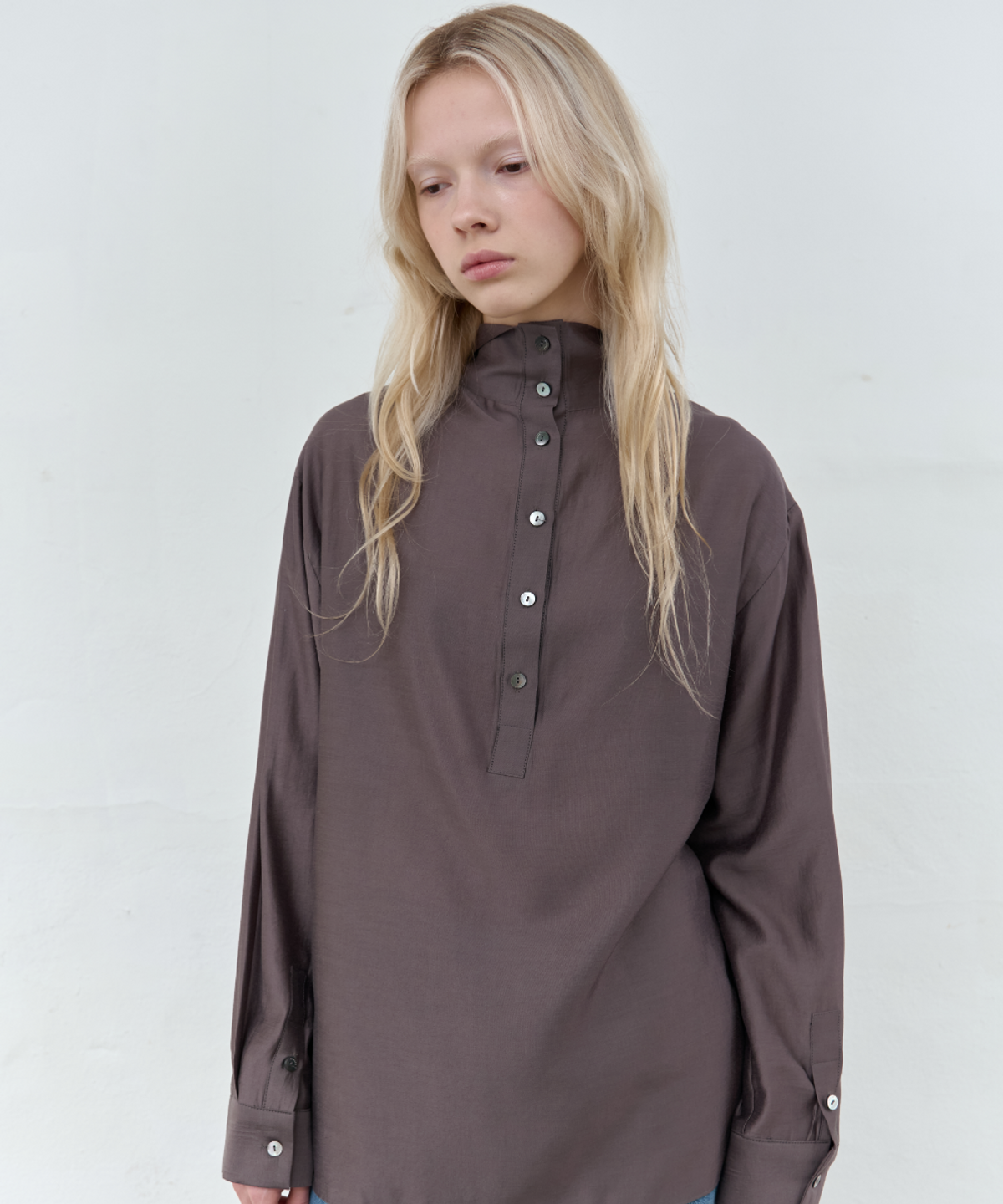서란(SEORAN) Soft Tie Blouse_Brown