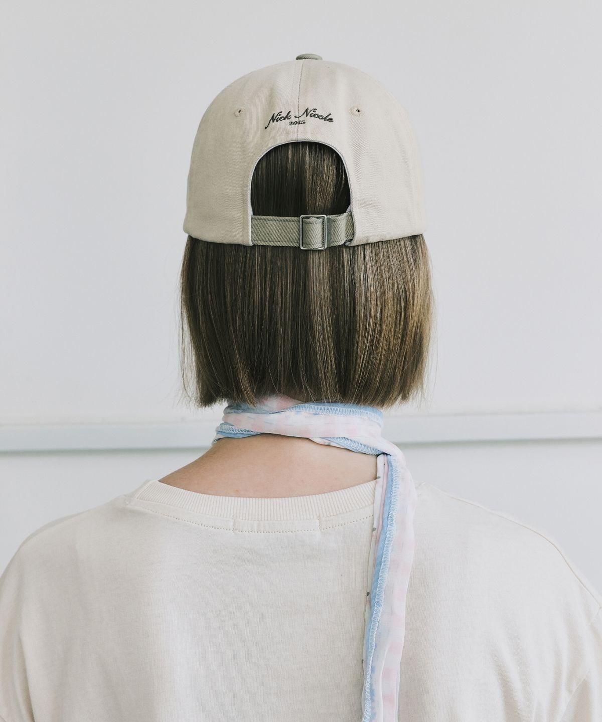 닉앤니콜(NICK&NICOLE) NICOLE LETTERING BALL CAP_BEIGE KHAKI