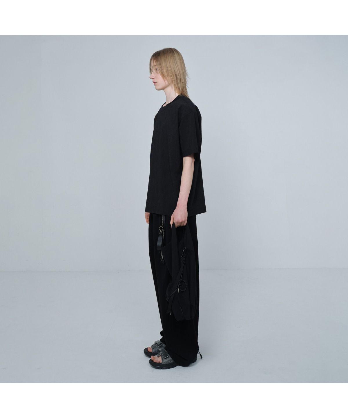 커스텀멜로우(CUSTOMELLOW) [Online Only] Black Crinkled Half Sleeve T-shirt CQTAM26411BKX