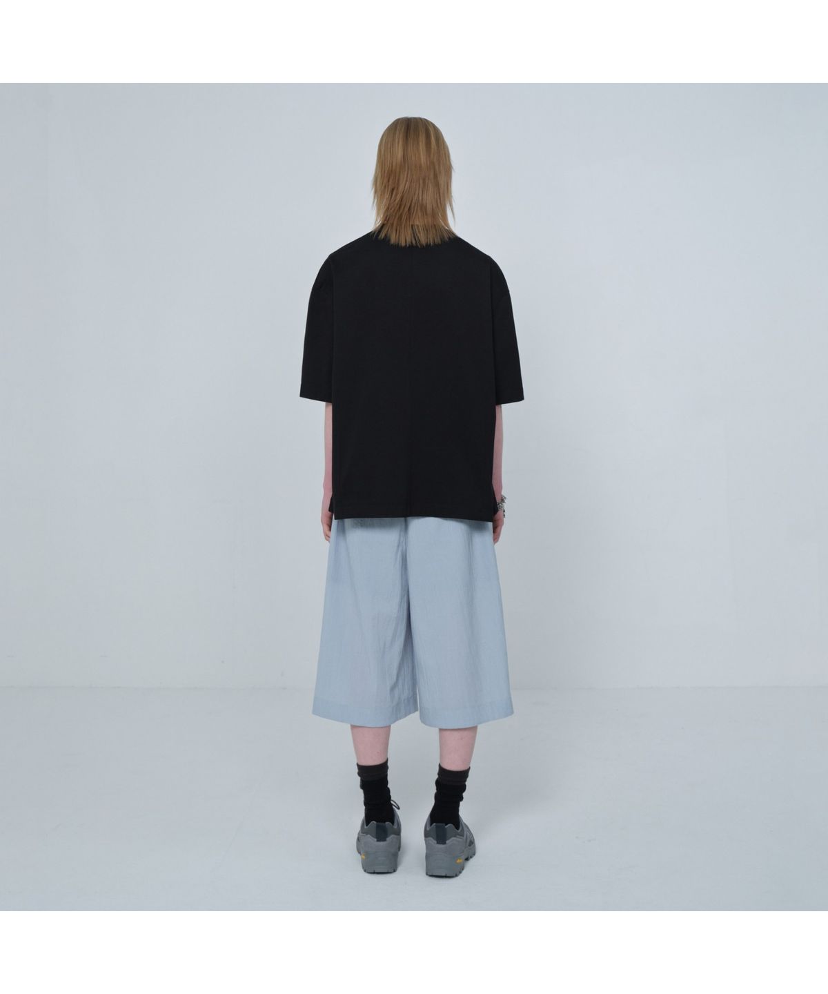 커스텀멜로우(CUSTOMELLOW) [Online Only] Black Half Sleeve T-shirt CQTAM26412BKX
