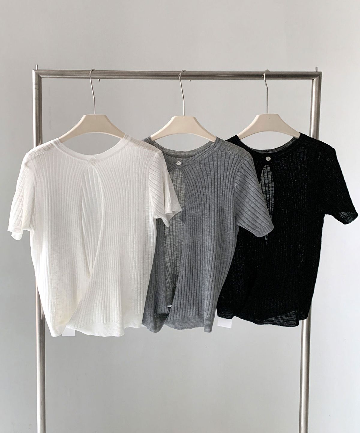 바스카라(VASCARA) Back Open Short Sleeve Wrap Knit (3colors)