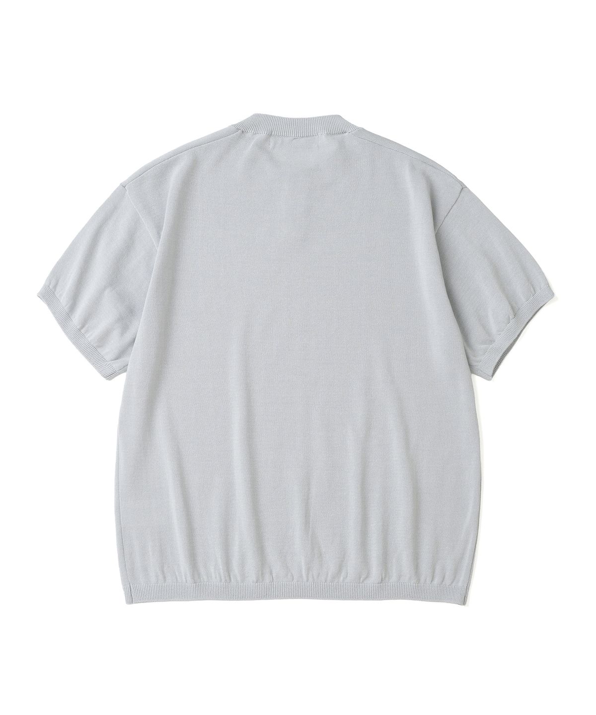 니티드(KNITTED) 쉘론 냉감 싱글 크롭 헨리넥 니트 LIGTH GREY