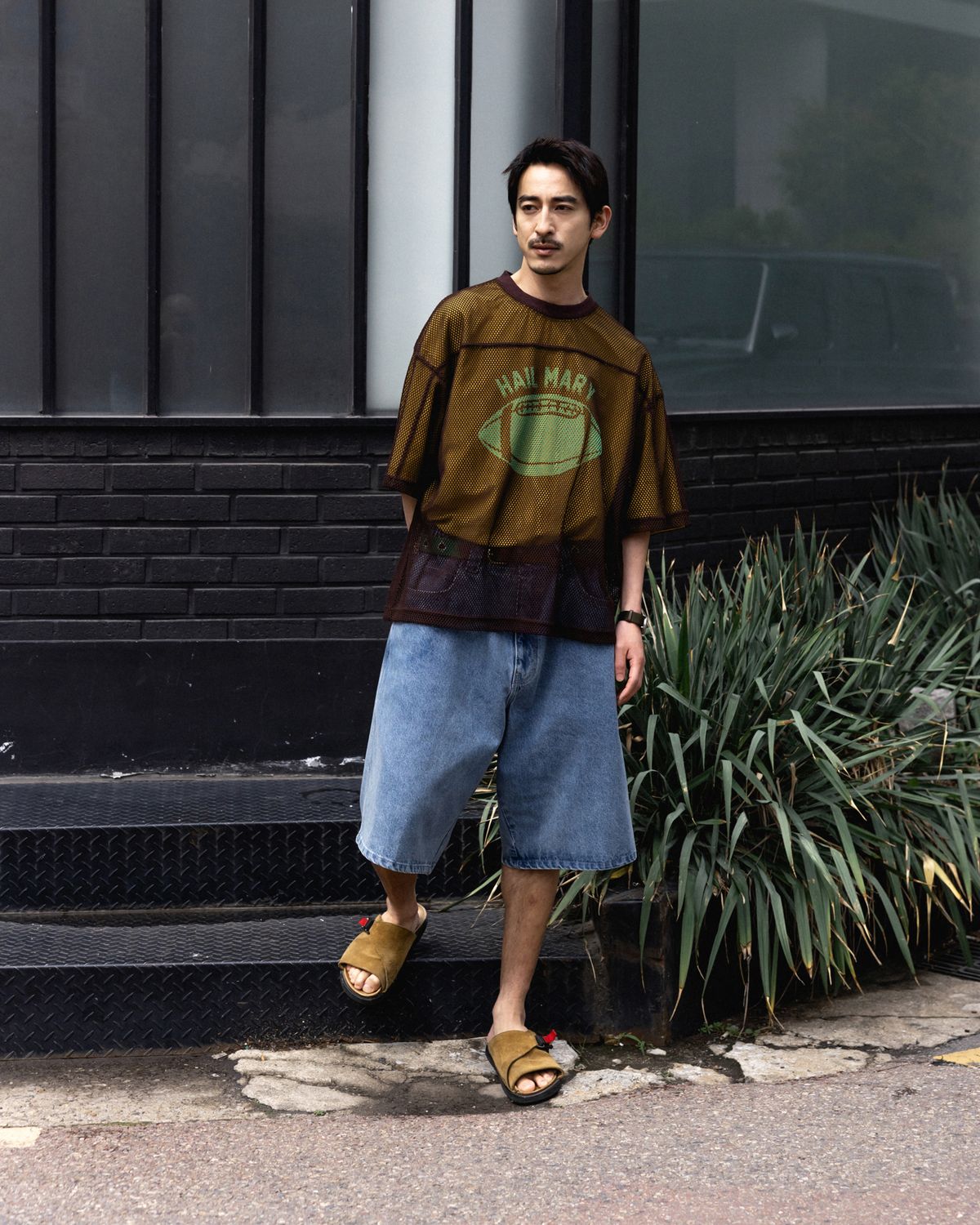 앵글런(ANGLAN) Hail Mary Mesh Tee - Brown