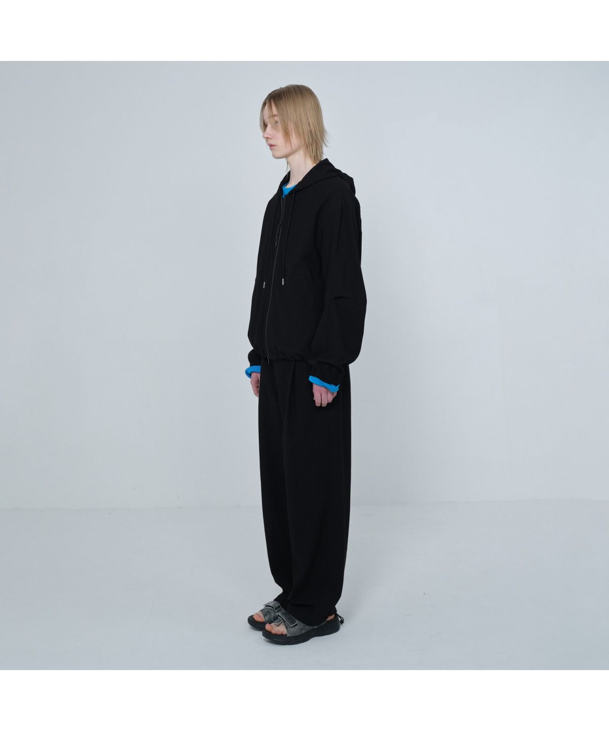 커스텀멜로우(CUSTOMELLOW) [Online Only] Black Crinkled Hood Zip Jacket CQUAM26211BKX
