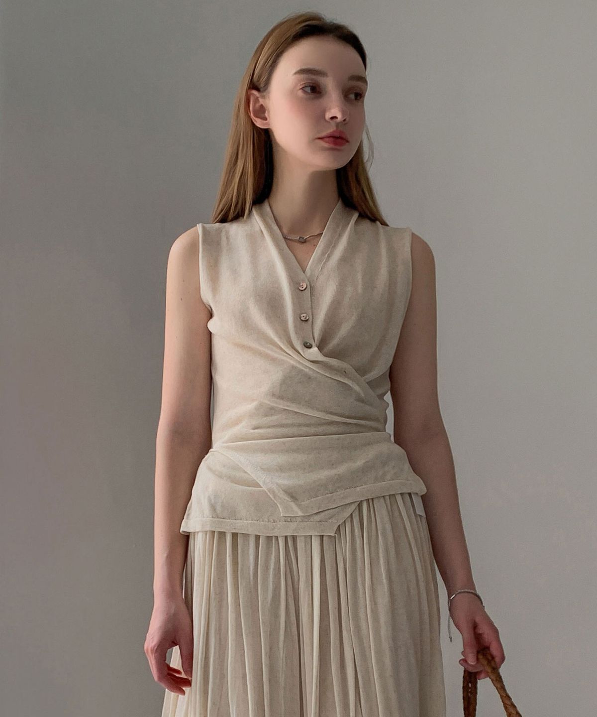 바스카라(VASCARA) Bella V-neck Linen Sleeveless Knit (2colors)