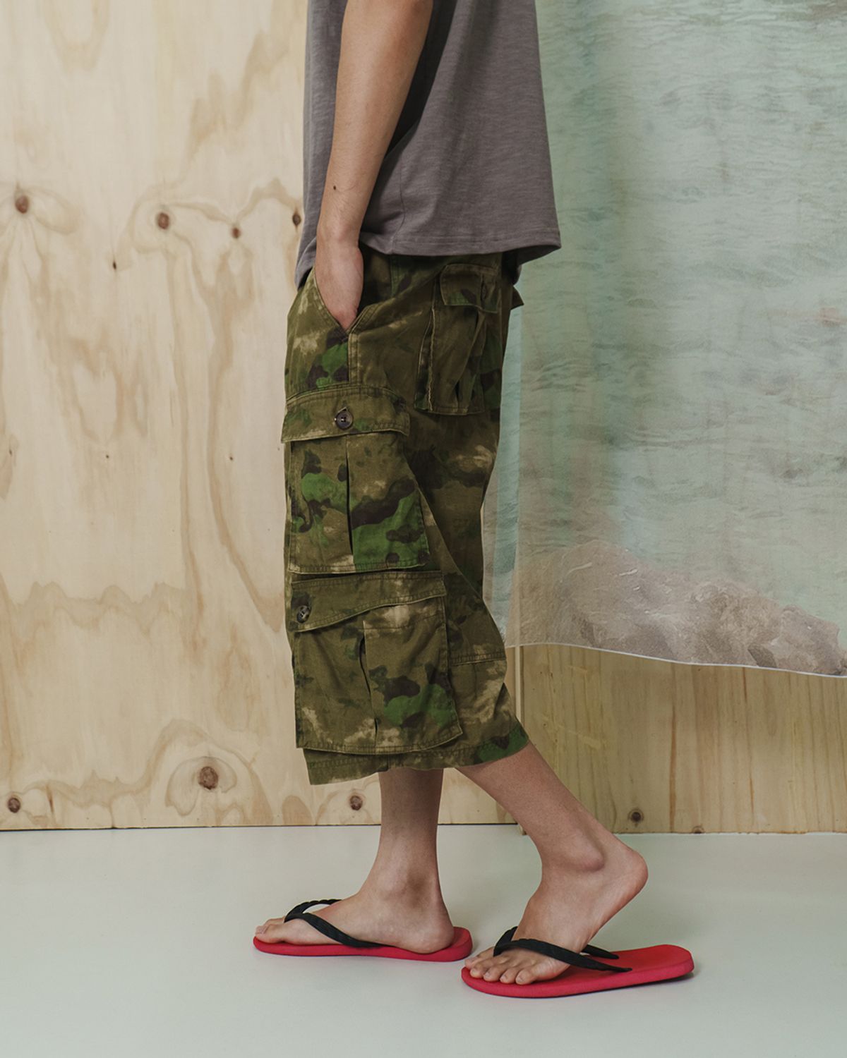카락터(KARACTOR) Wanderer cargo bermuda pants / Camo
