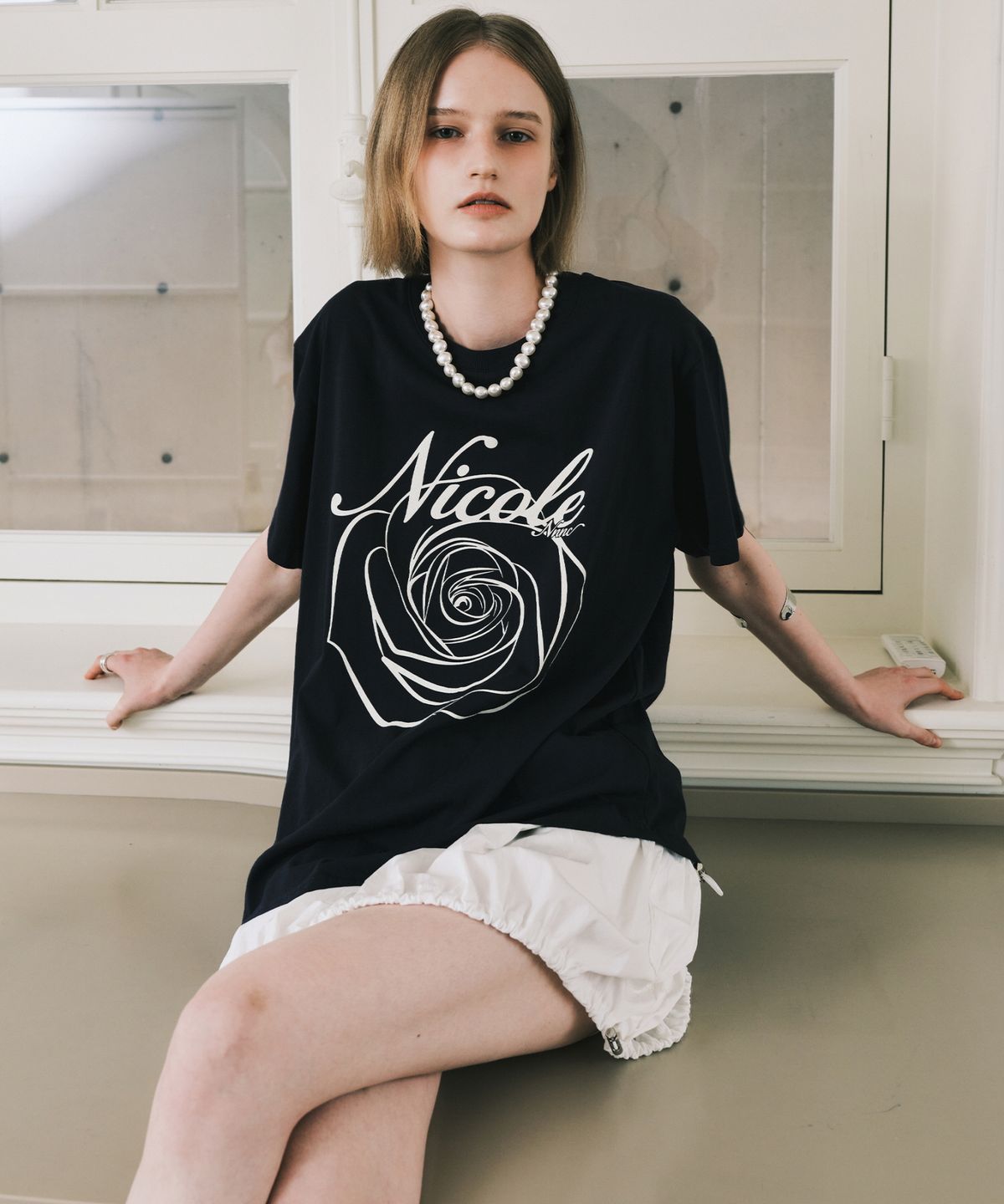 닉앤니콜(NICK&NICOLE) NICOLE ROSE SLEEVE TOP_NAVY CREAM