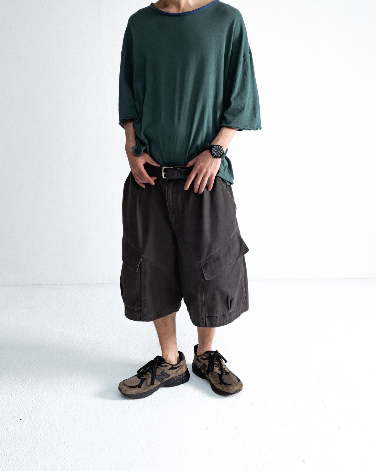 앵글런(ANGLAN) Structural Cargo Half Pants - Charcoal