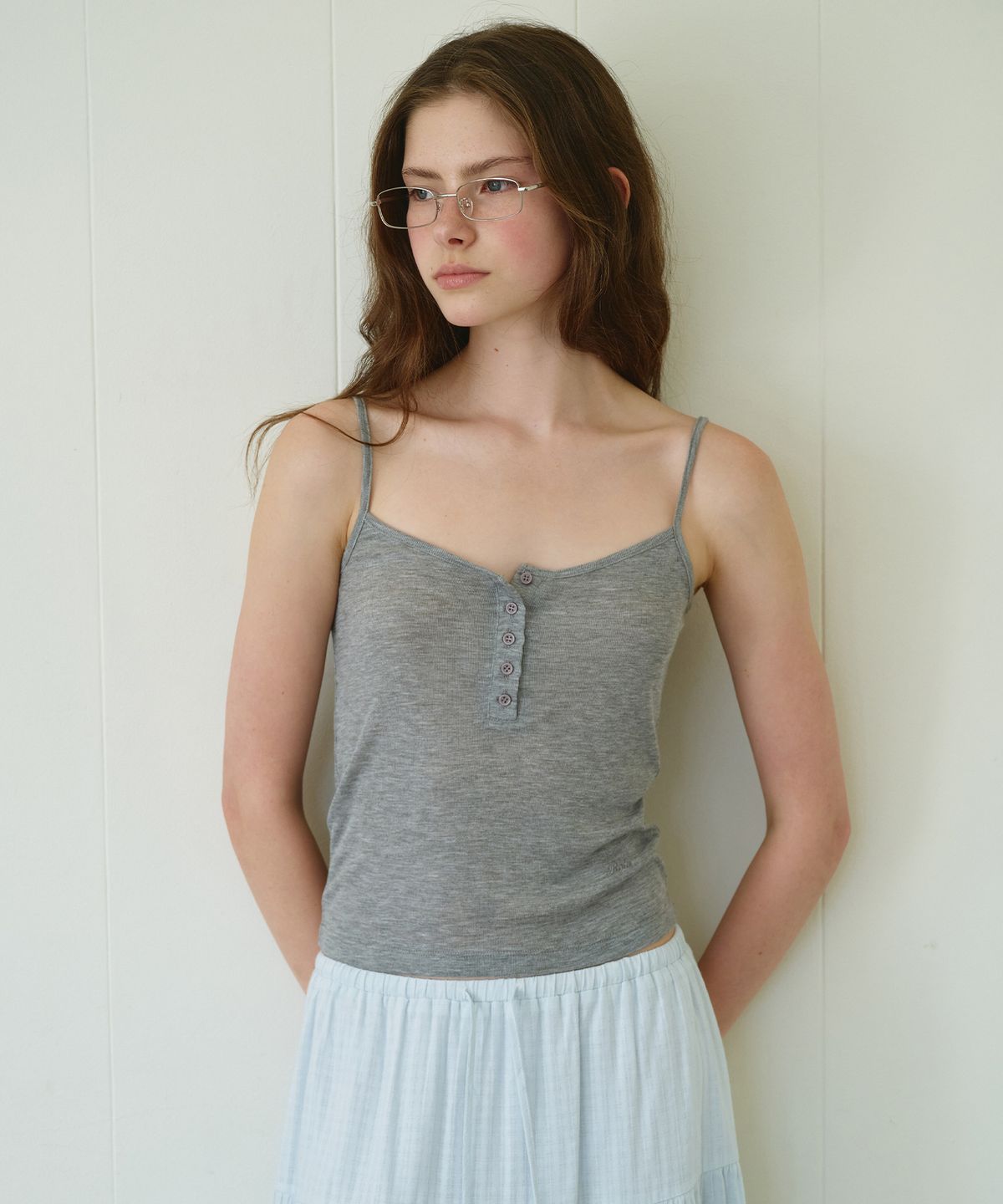 로라로라(ROLAROLA) BUTTON SLEEVELESS M/GRAY