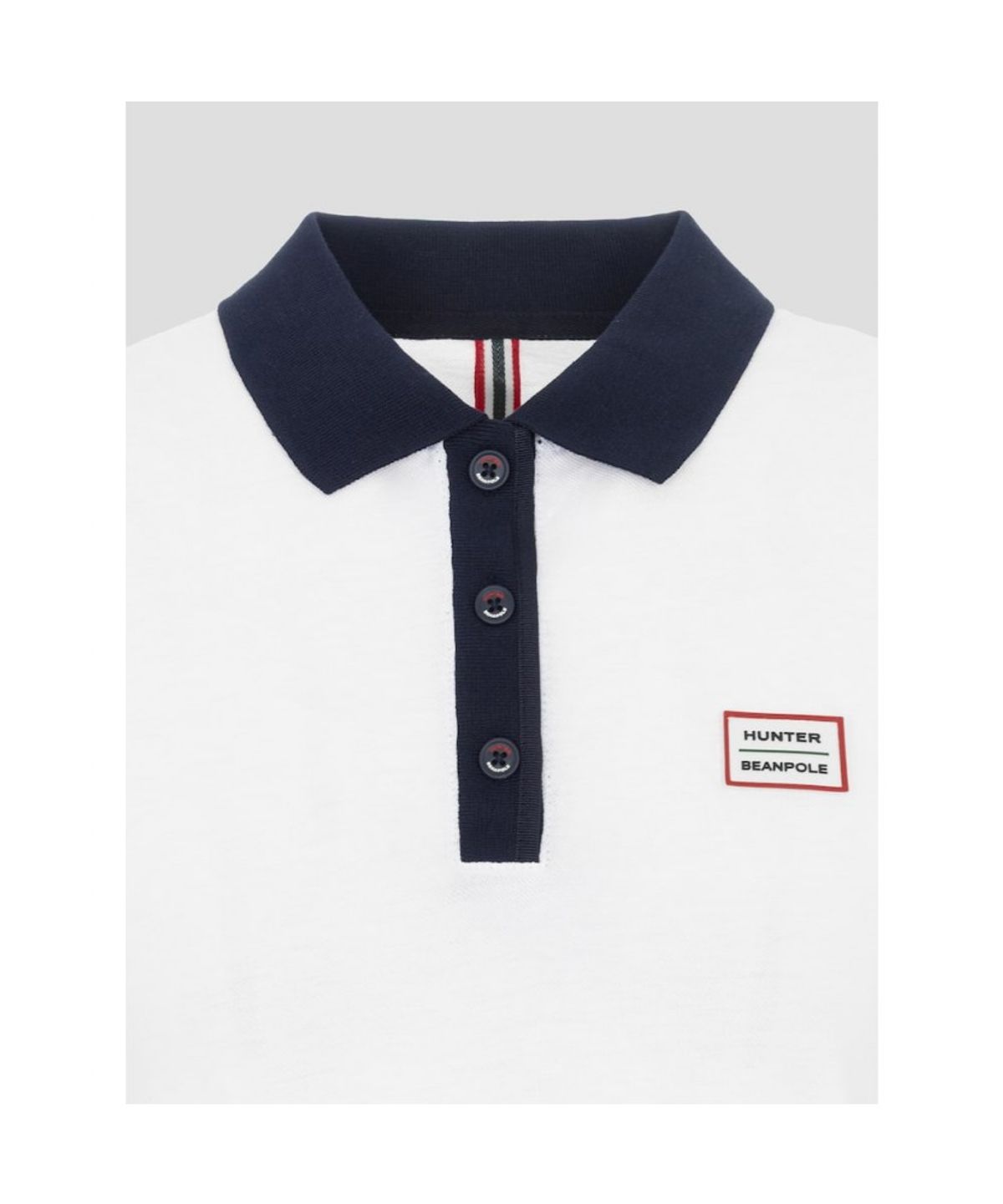 빈폴 레이디스(BEANPOLE LADIES) [HUNTER] 칼라 배색 슬림핏 피케 티셔츠  화이트 (BF6642K031)