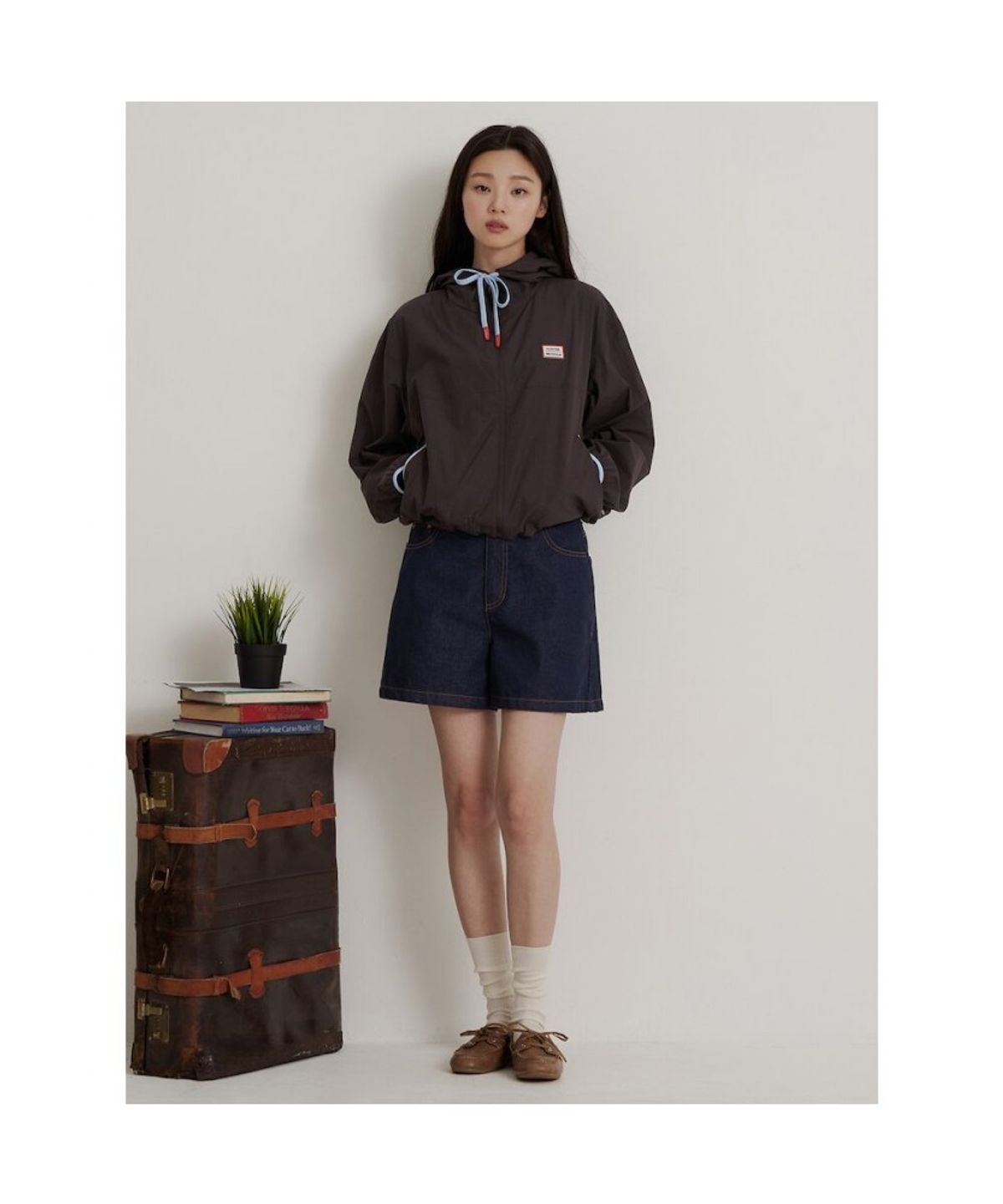 빈폴 레이디스(BEANPOLE LADIES) [HUNTER] 패커블 후드 윈드 브레이커  브라운 (BF6639K02D)