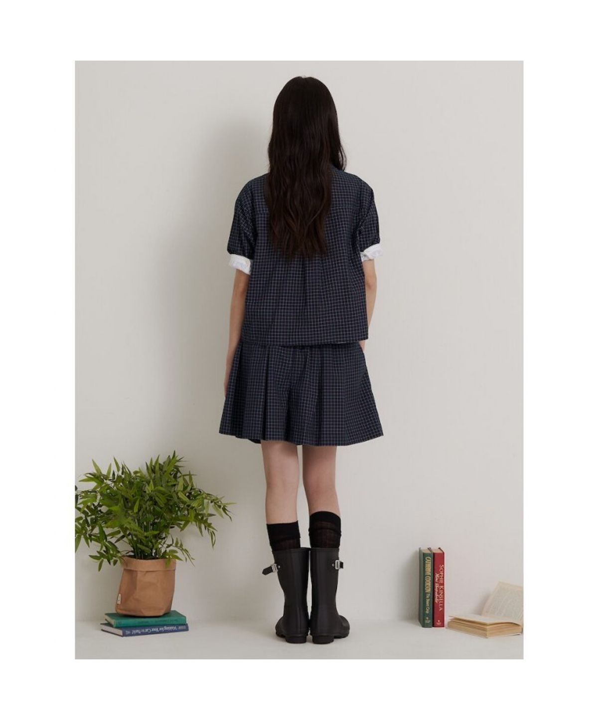 빈폴 레이디스(BEANPOLE LADIES) [HUNTER] 스몰 타탄체크 스커트라이크 쇼츠  네이비 (BF6625K02R)