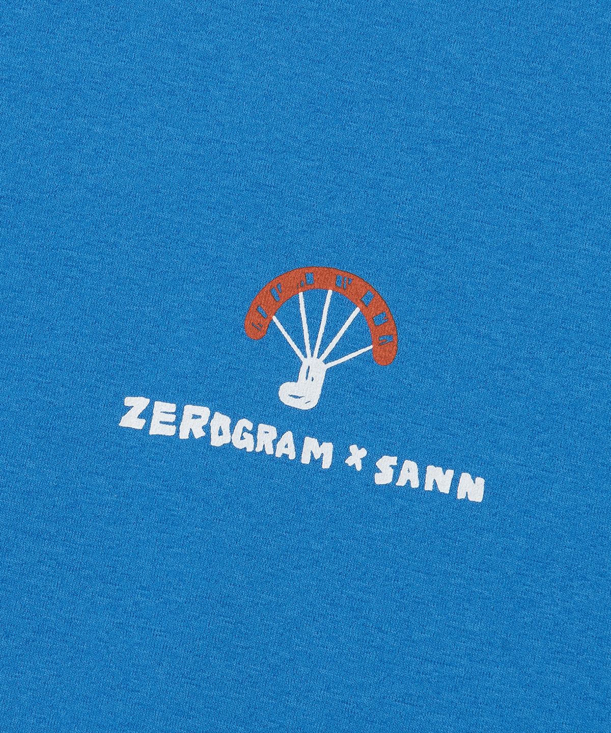 제로그램(ZEROGRAM) [ZEROGRAM X SANN] 트라이앵글 슬로건 백그래픽 티셔츠