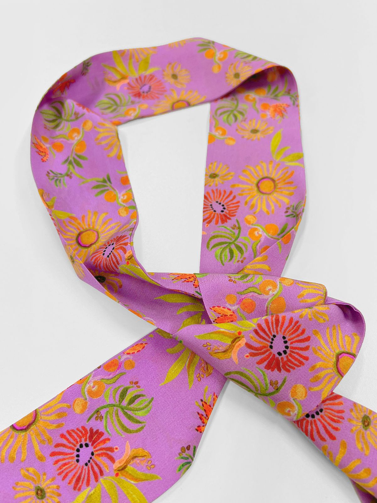 마레트라(MARAETHRA) Sunkissed Dream Silk Tie Scarf 썬키스드 드림 실크 타이 스카프