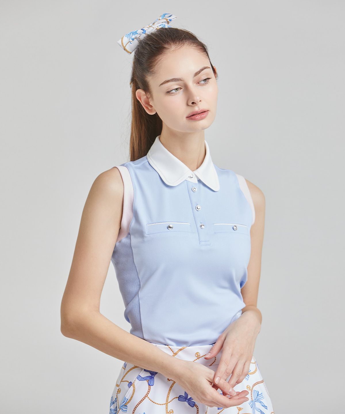 츄쿠츄(CHUCUCHU) 멜로우 카라 슬리브리스 탑 (LIGHT BLUE) CBFSS-TS011W