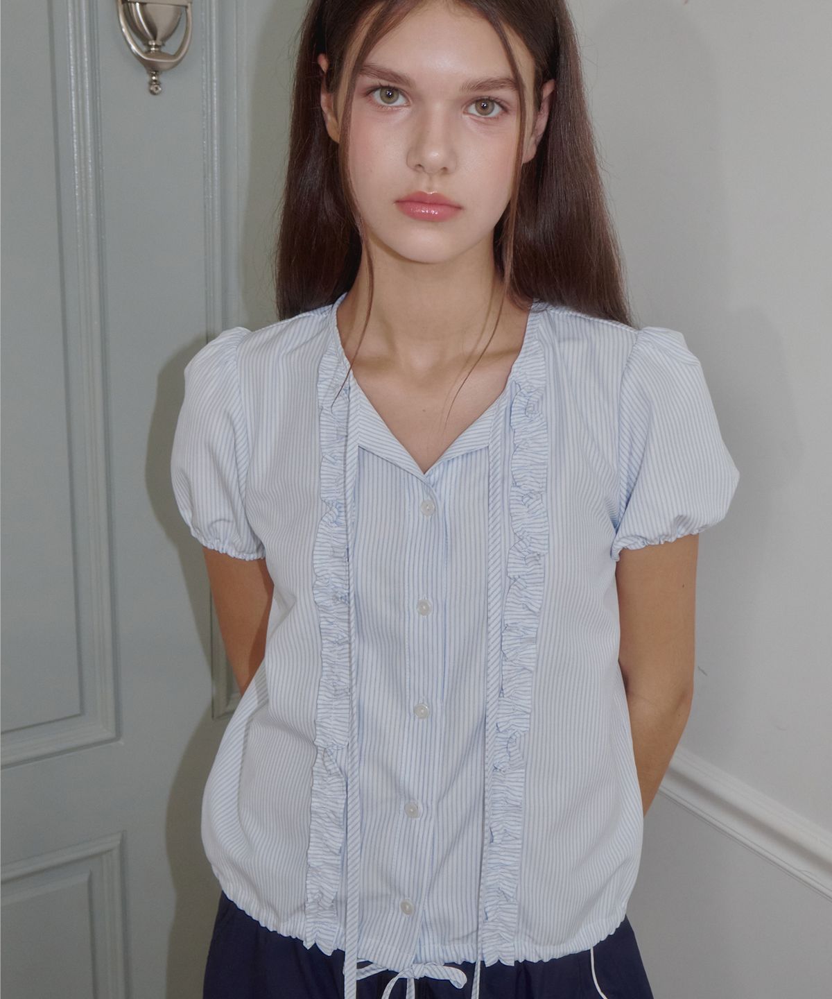 로시로우(LOSSYROW) Stripe Ruffle Blouse Sky Blue