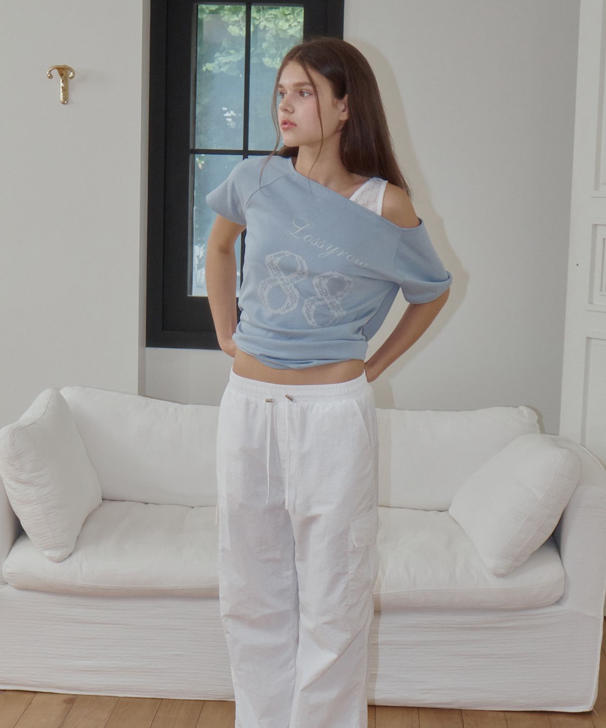 로시로우(LOSSYROW) 88 Lace Off-Shoulder Tee sora