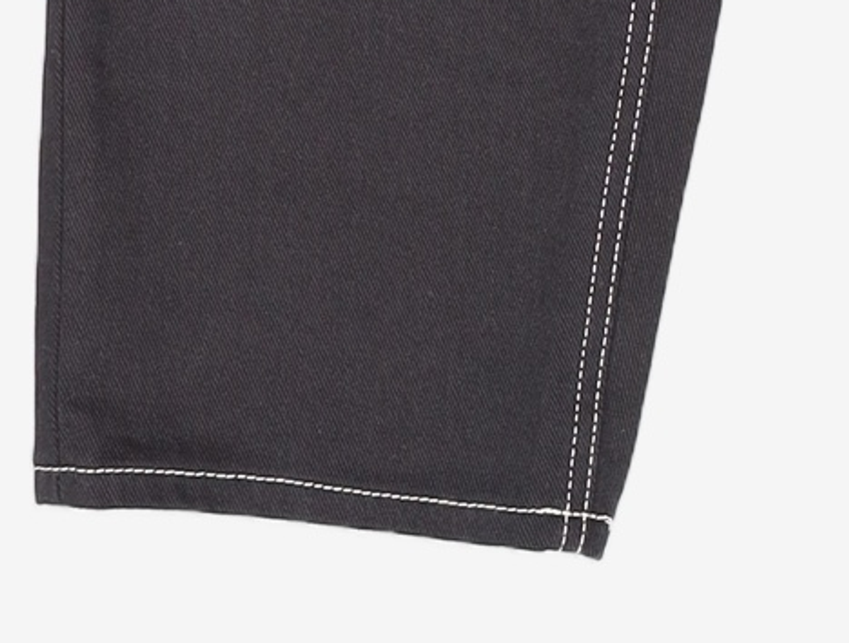 86로드(86ROAD) STITCH BLACK CHIP / CROP TAPERED 34