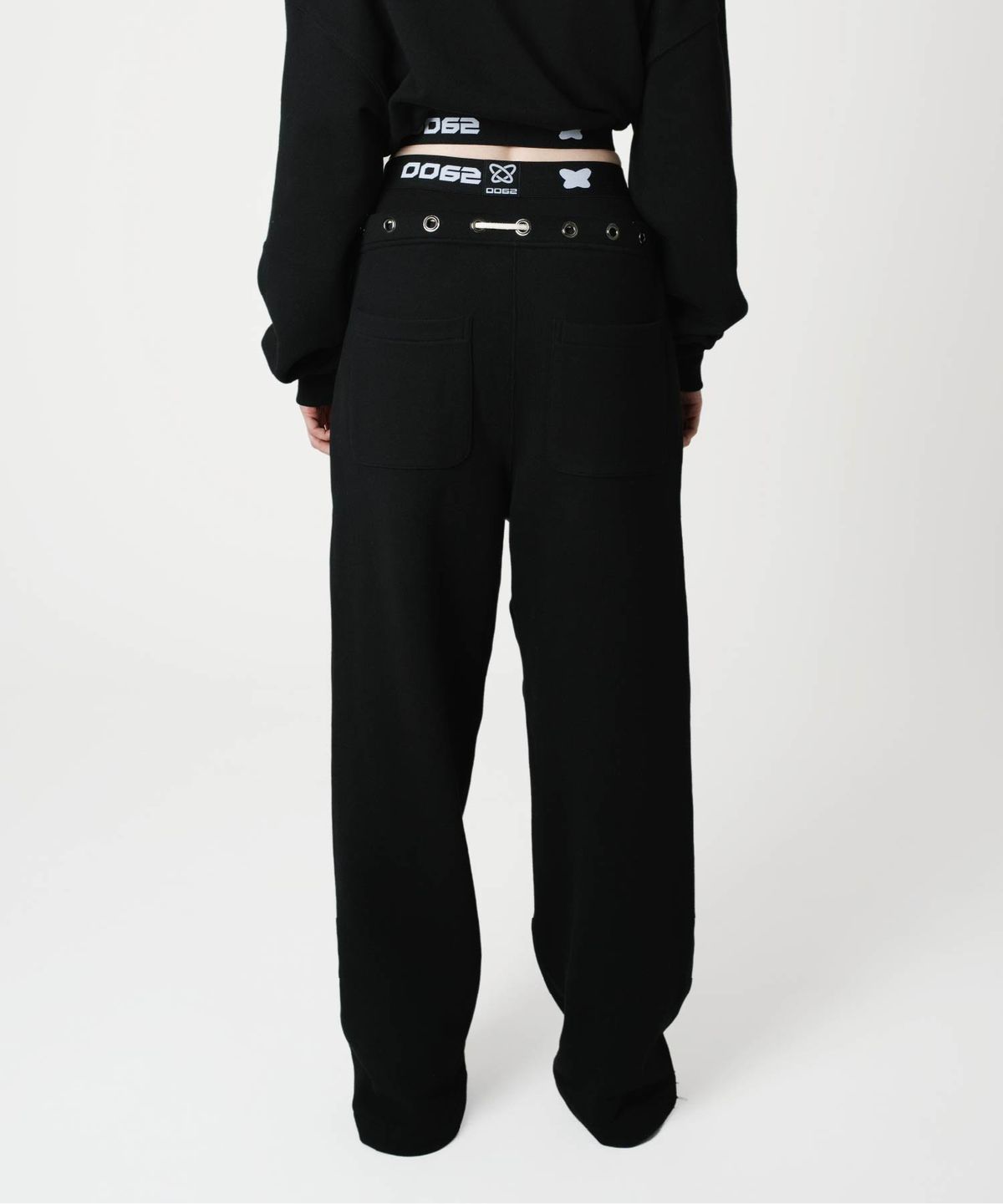 공공육이(GONGGONGYUKYI) Pulldown sweatpants