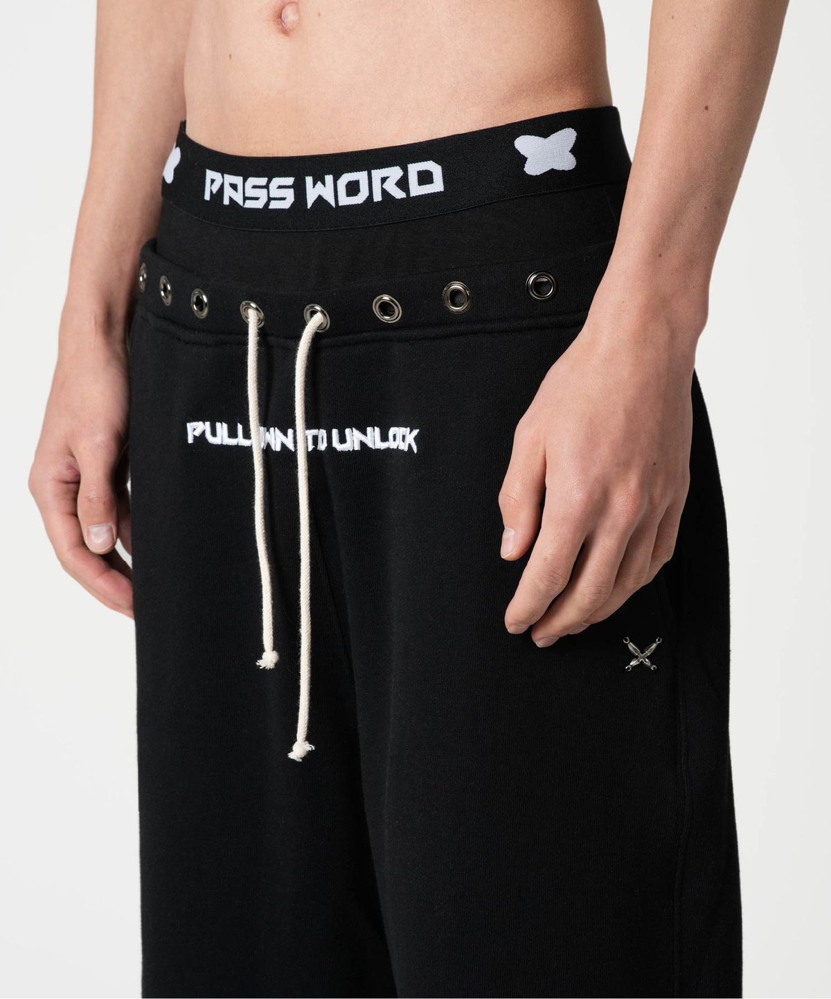 공공육이(GONGGONGYUKYI) Pulldown sweatpants