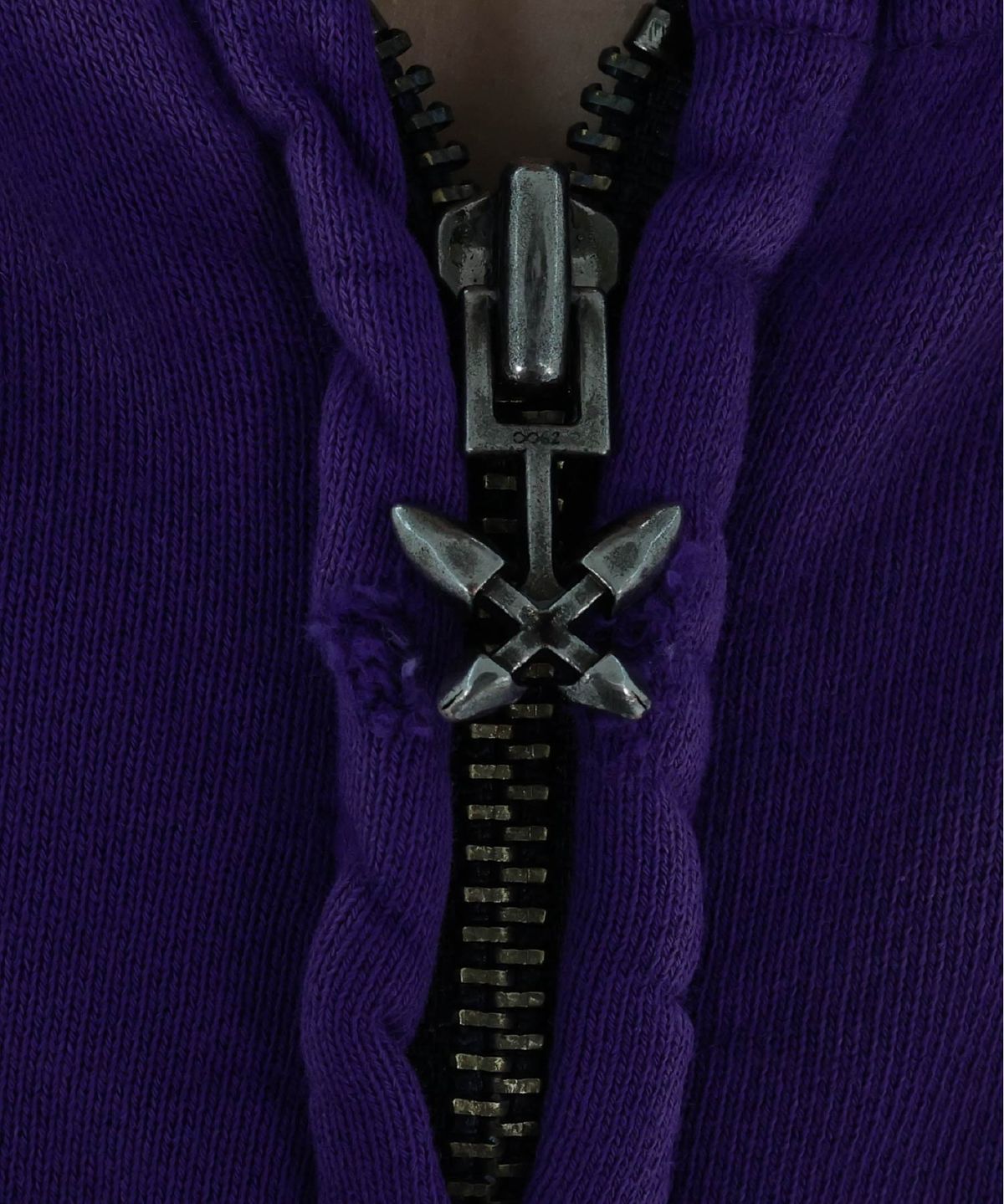 공공육이(GONGGONGYUKYI) DECAY ZIPPED HOODIE