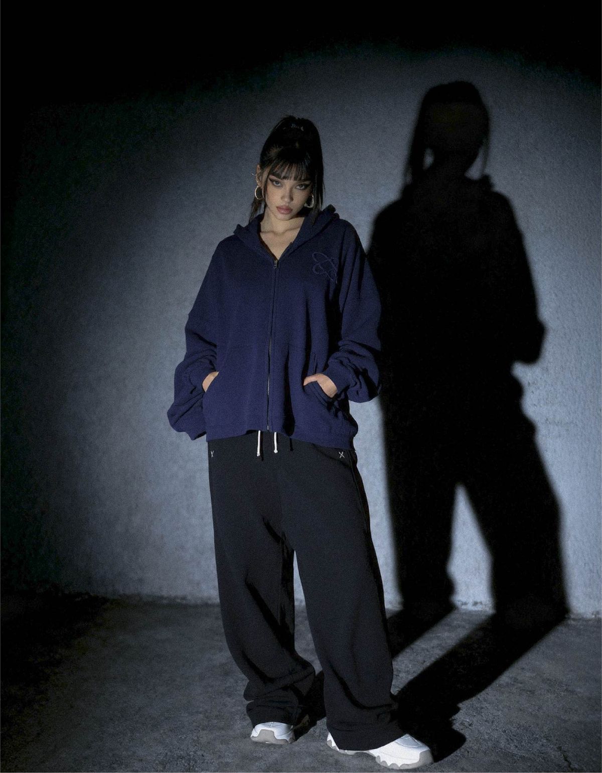 공공육이(GONGGONGYUKYI) ROKA ZIPPED HOODIE