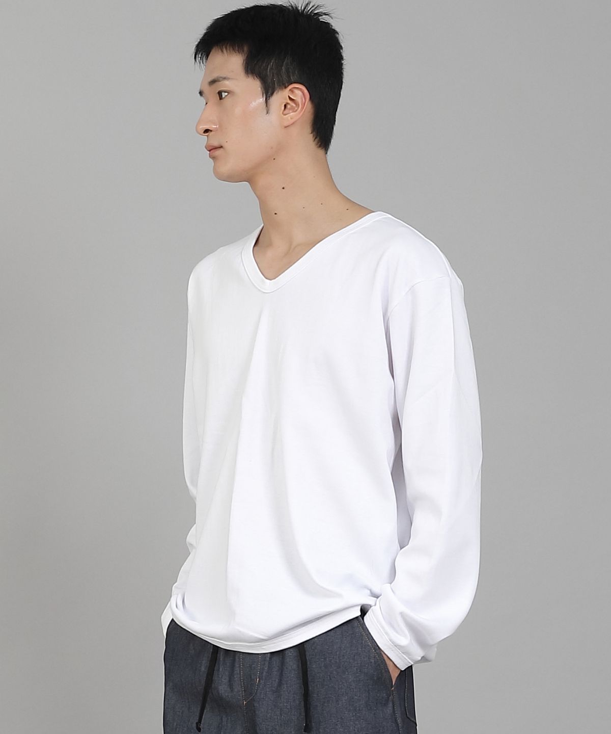 세인트크루(SAINTCREW) 무지 V넥 스웨트셔츠 RVS-874 화이트