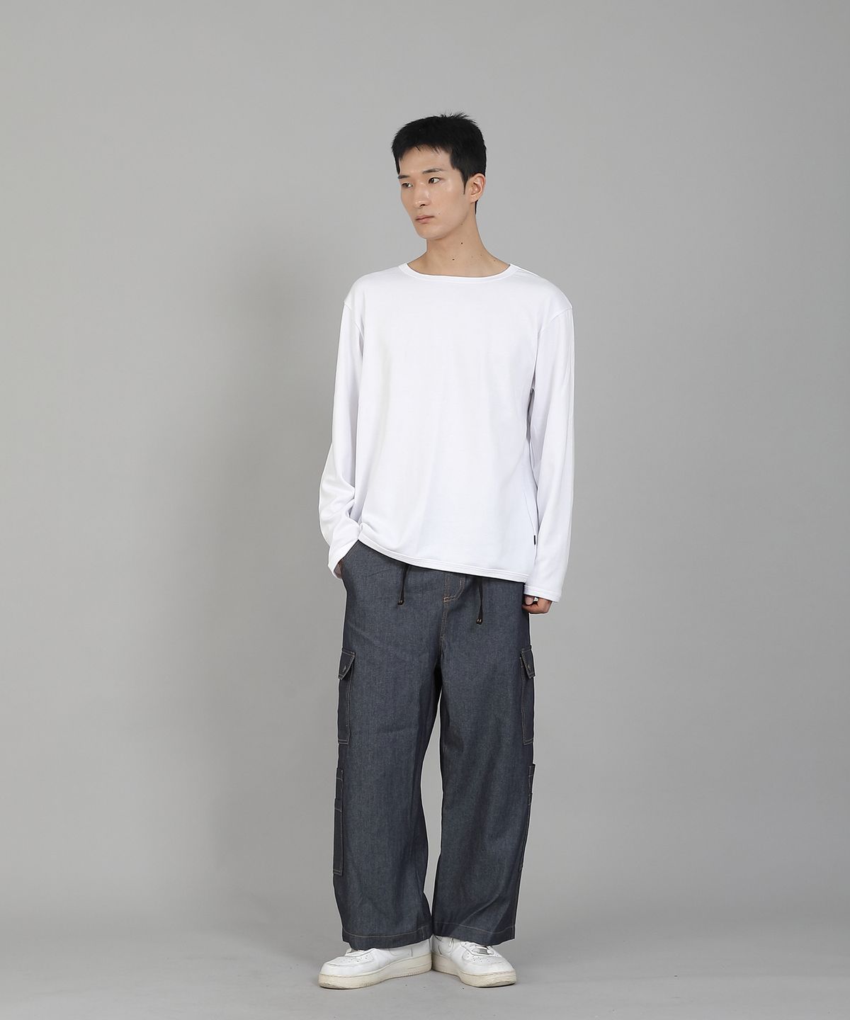 세인트크루(SAINTCREW) 무지 R넥 스웨트셔츠 RRS-873 화이트
