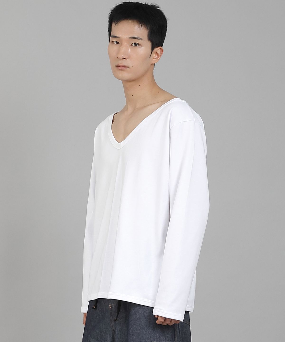 세인트크루(SAINTCREW) 무지 BIG V넥 스웨트셔츠 BIGV-885 화이트