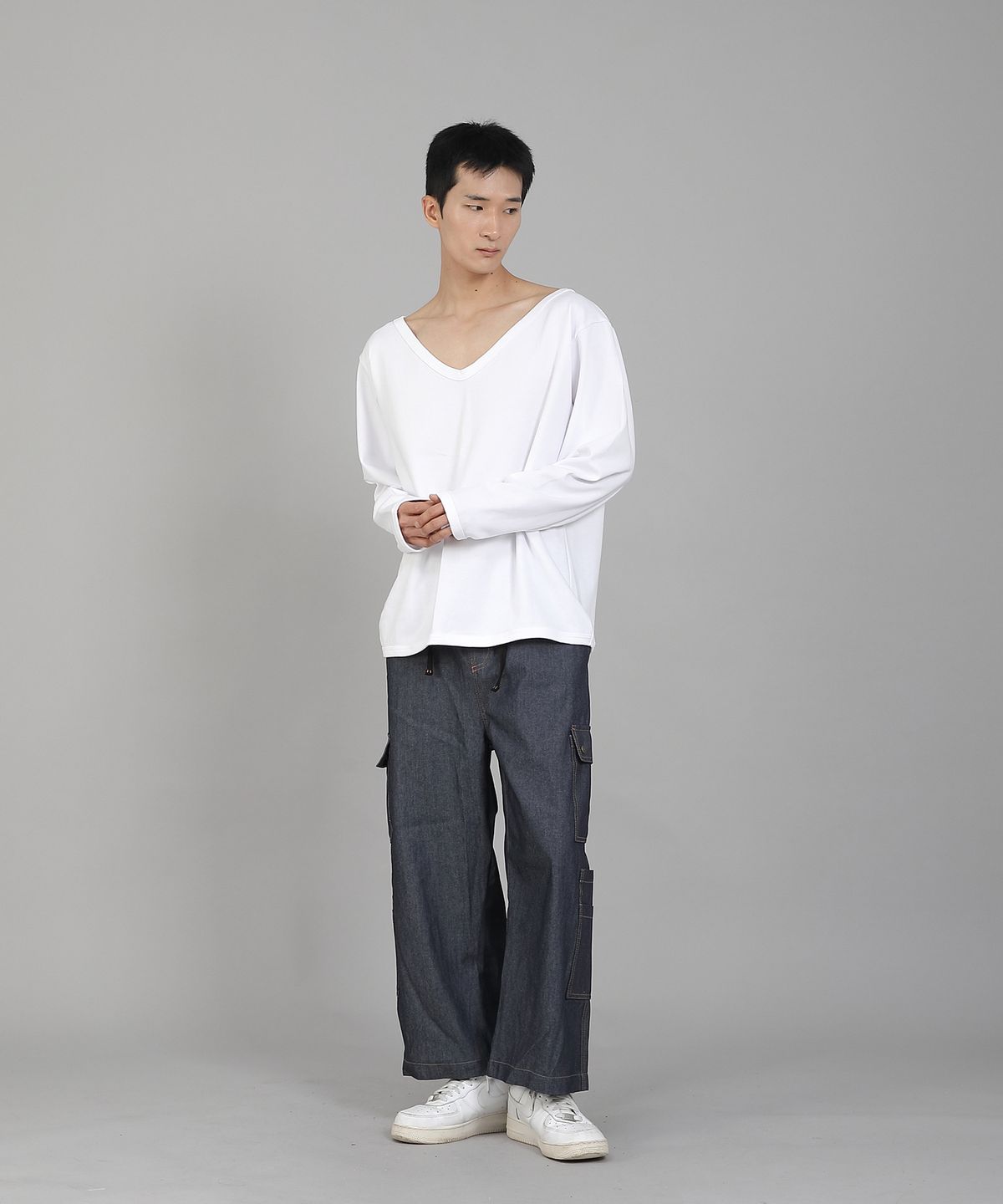 세인트크루(SAINTCREW) 무지 BIG V넥 스웨트셔츠 BIGV-885 화이트