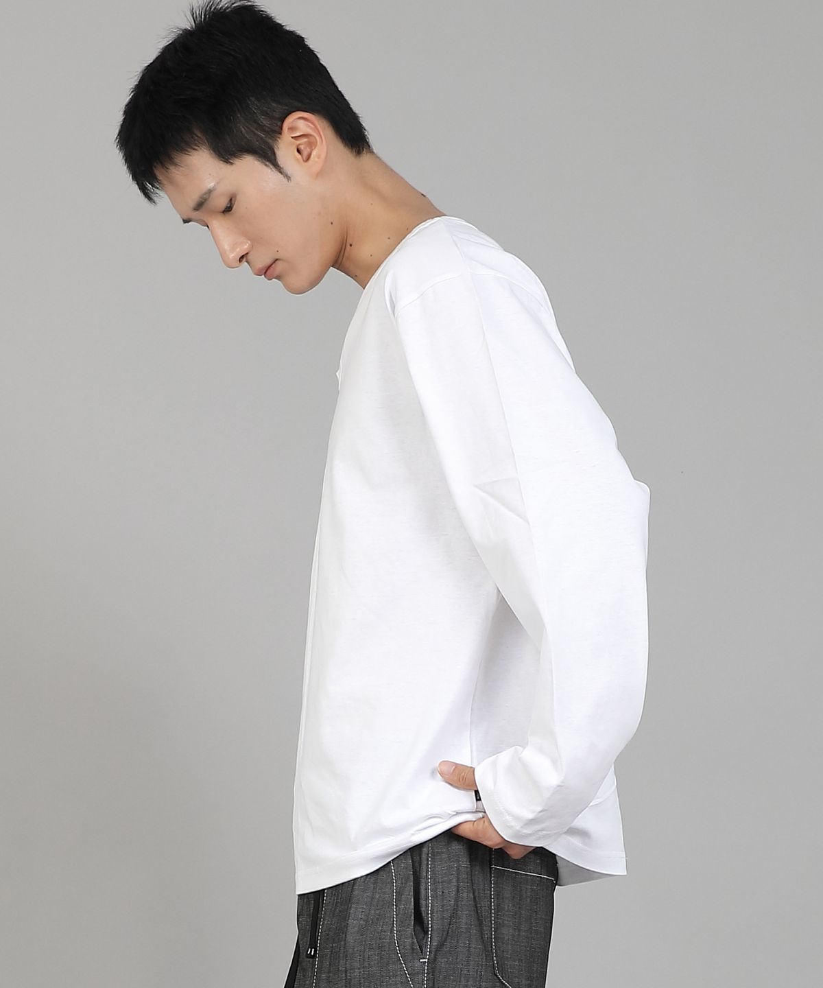 세인트크루(SAINTCREW) 무지 V넥 긴팔티셔츠 RVL-877 화이트