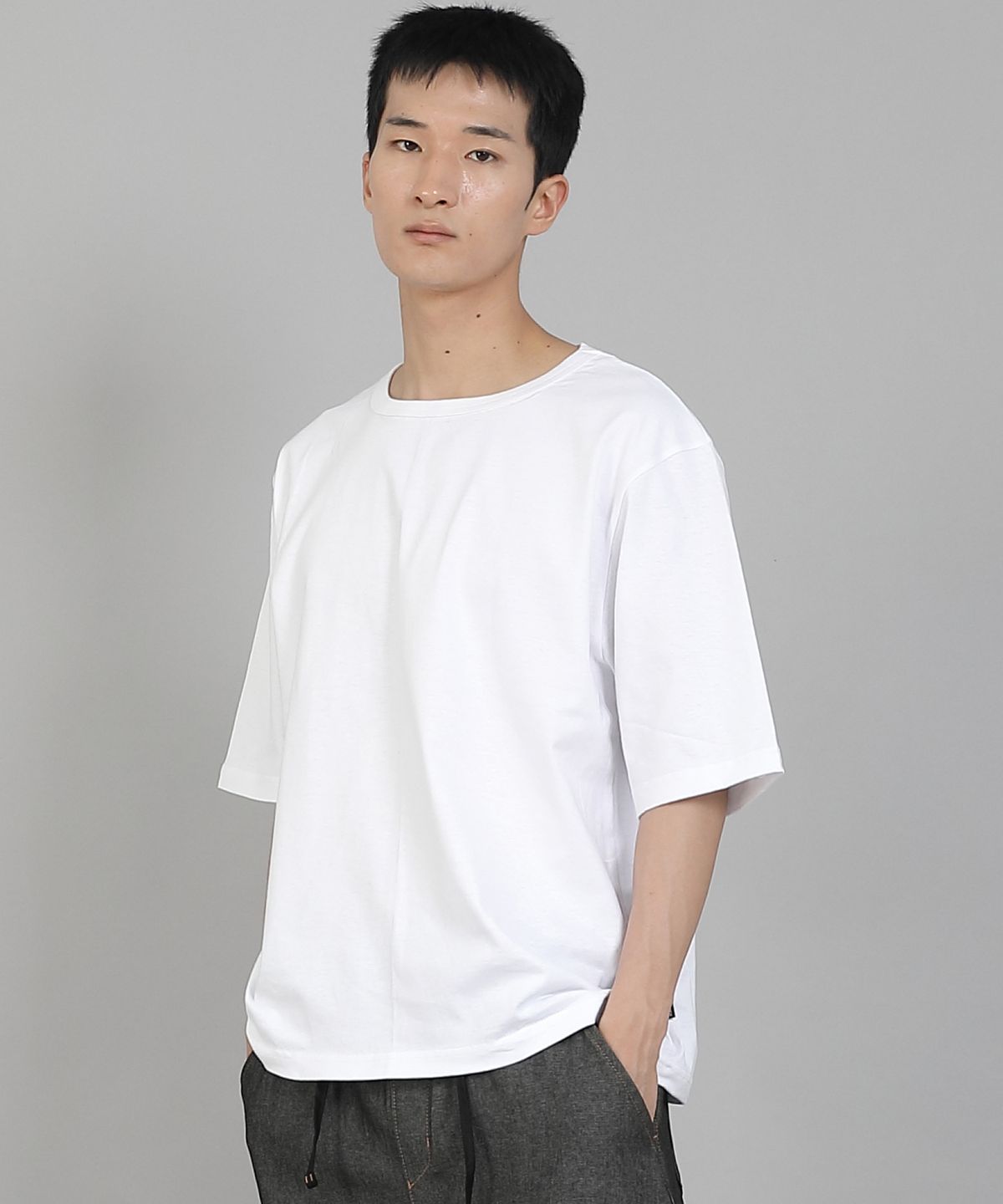 세인트크루(SAINTCREW) 무지 R넥 16s코튼 5부 반팔티셔츠 R-8A02 화이트