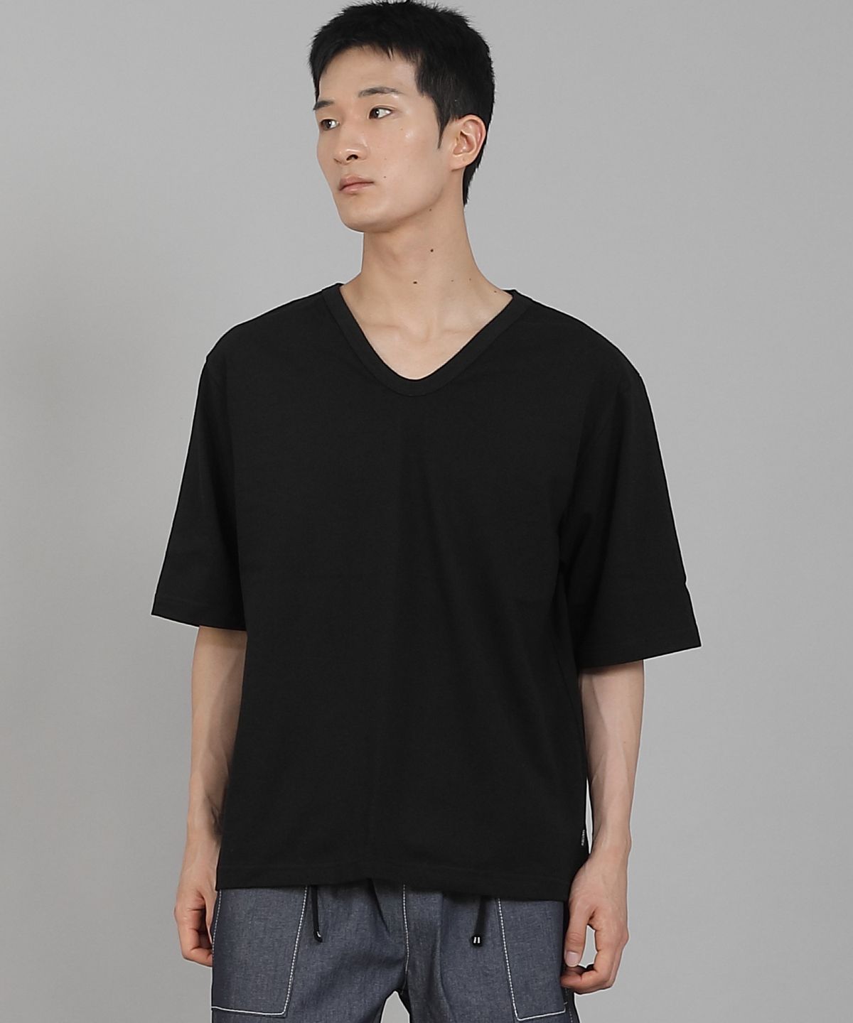 세인트크루(SAINTCREW) 무지 V넥 5부 반팔티셔츠 VHR-895 블랙