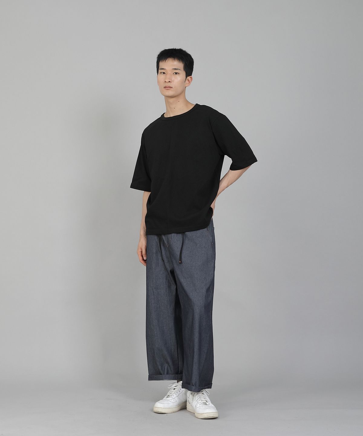 세인트크루(SAINTCREW) 무지 R넥 16s코튼 5부 반팔티셔츠 R-8A02 블랙