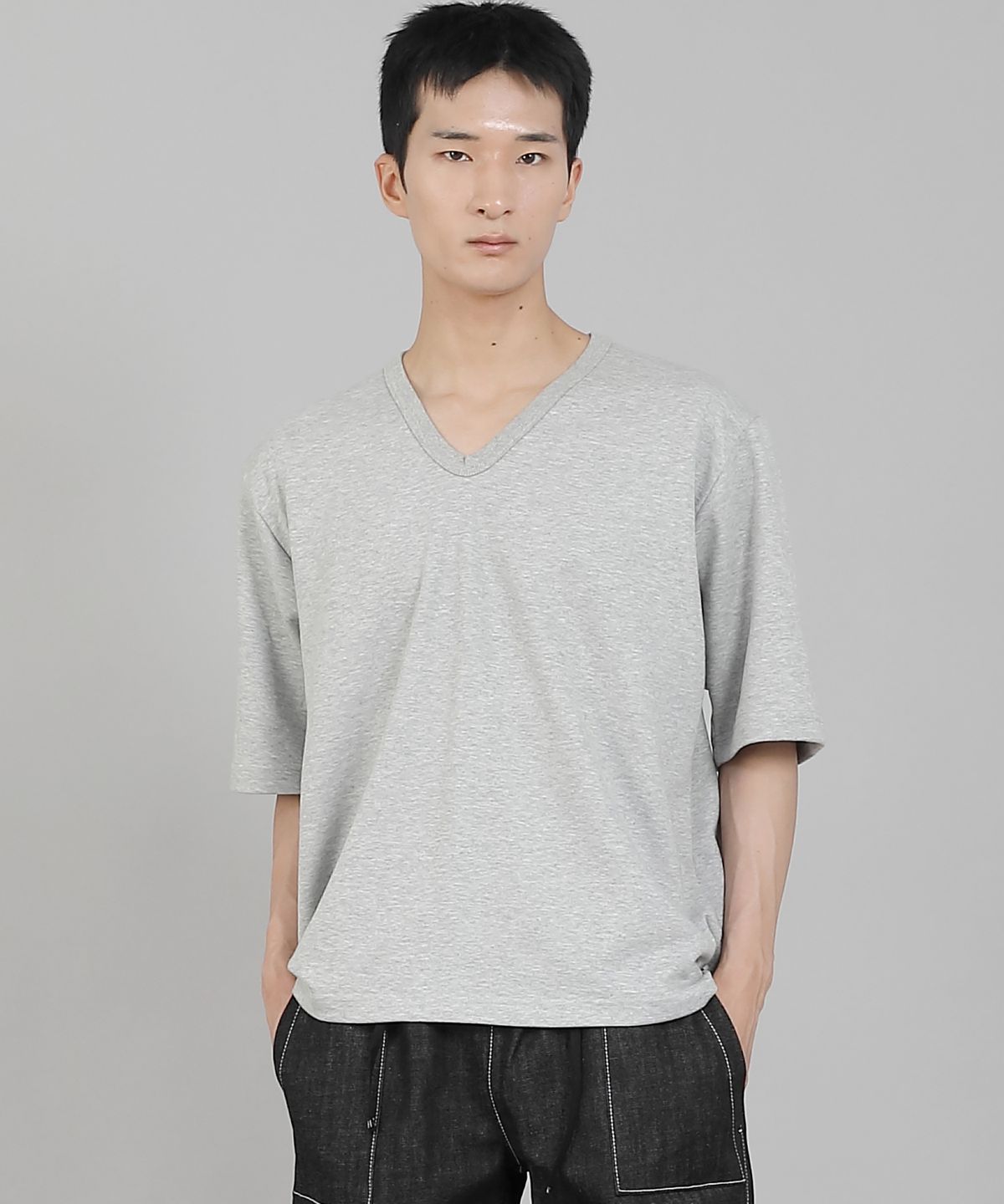 세인트크루(SAINTCREW) 무지 V넥 5부 반팔티셔츠 VHR-895 그레이