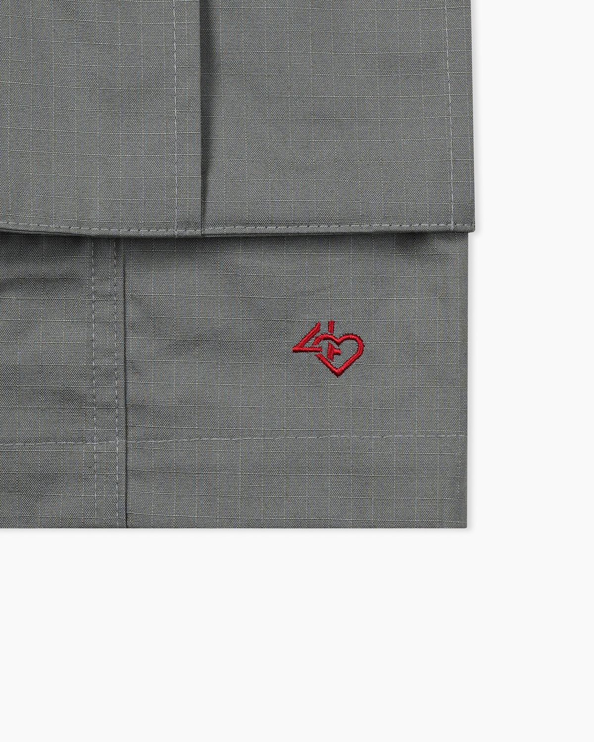 나밋마이포(NAH MEET MY 4) RIPSTOP MULTI-PANEL CARGO BERMUDA SHORTS