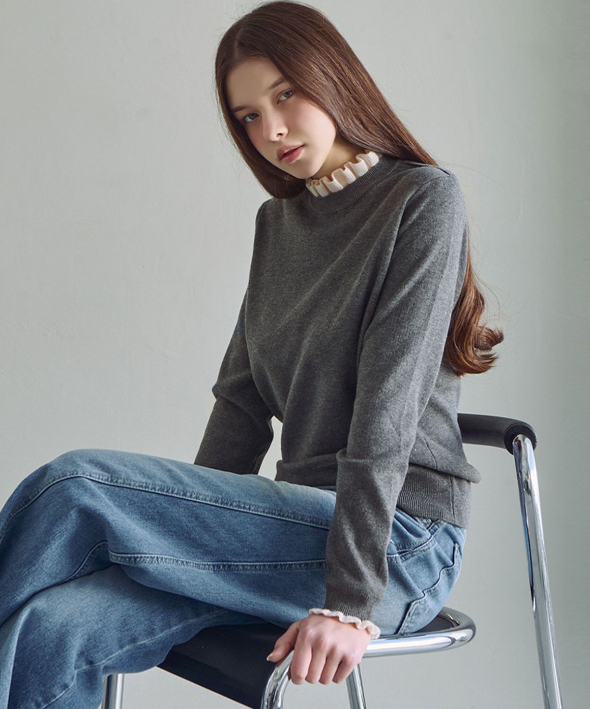 루시다(LUSIDA) 샌드 프릴 클래식 니트