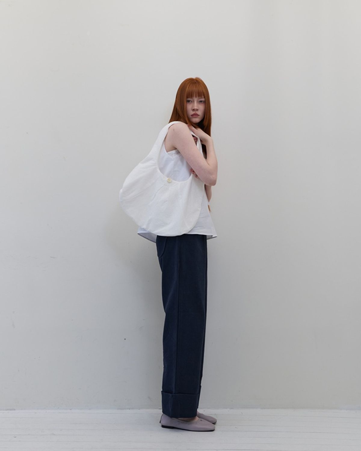 이지킴(EZKIM) LACE HOBO BAG