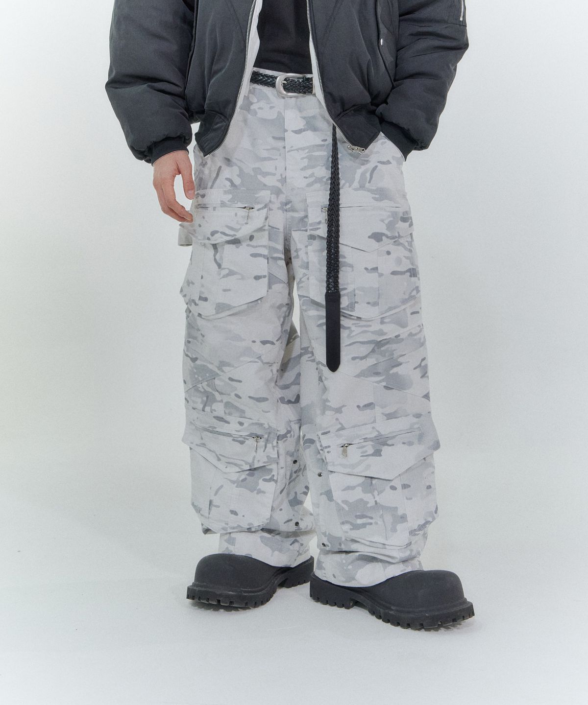 포스센스티브(FORCESENSITIVE) FST MULTI POCKET PANTS WHITE CAMO