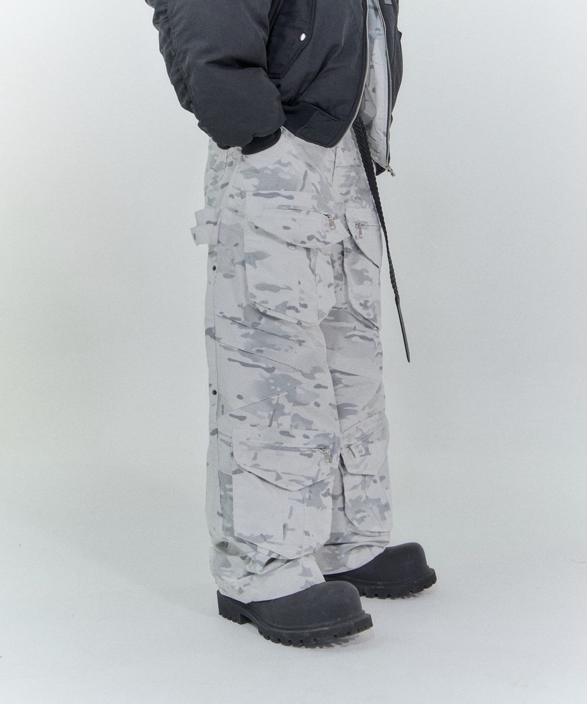 포스센스티브(FORCESENSITIVE) FST MULTI POCKET PANTS WHITE CAMO