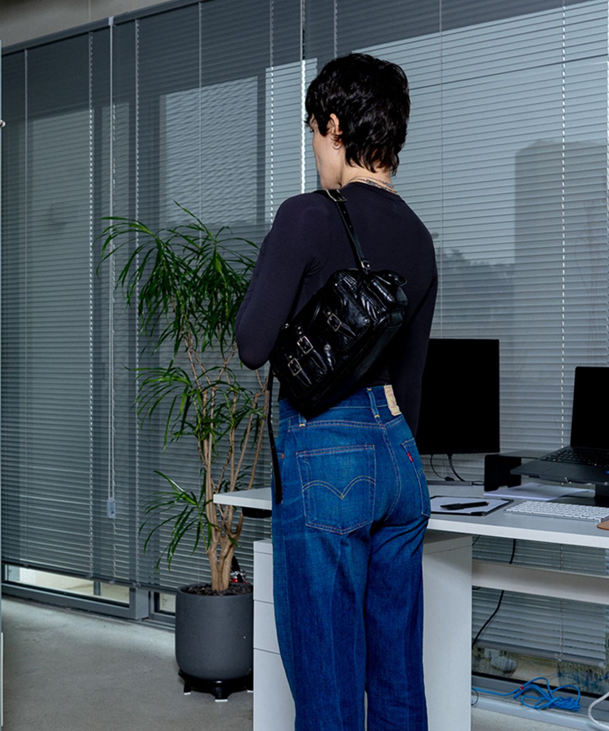 데뷔옹(DEBBYOUNG) BIKER BAG SMALL [BLACK]