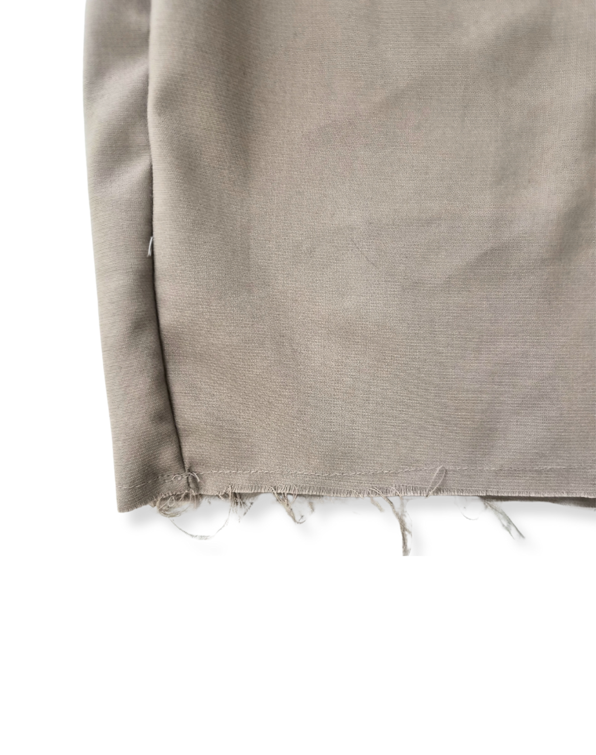 오디너리피플(ORDINARY PEOPLE) RE : CLASSIC SILK REFINED RAW BERMUDA PANTS [BEIGE]