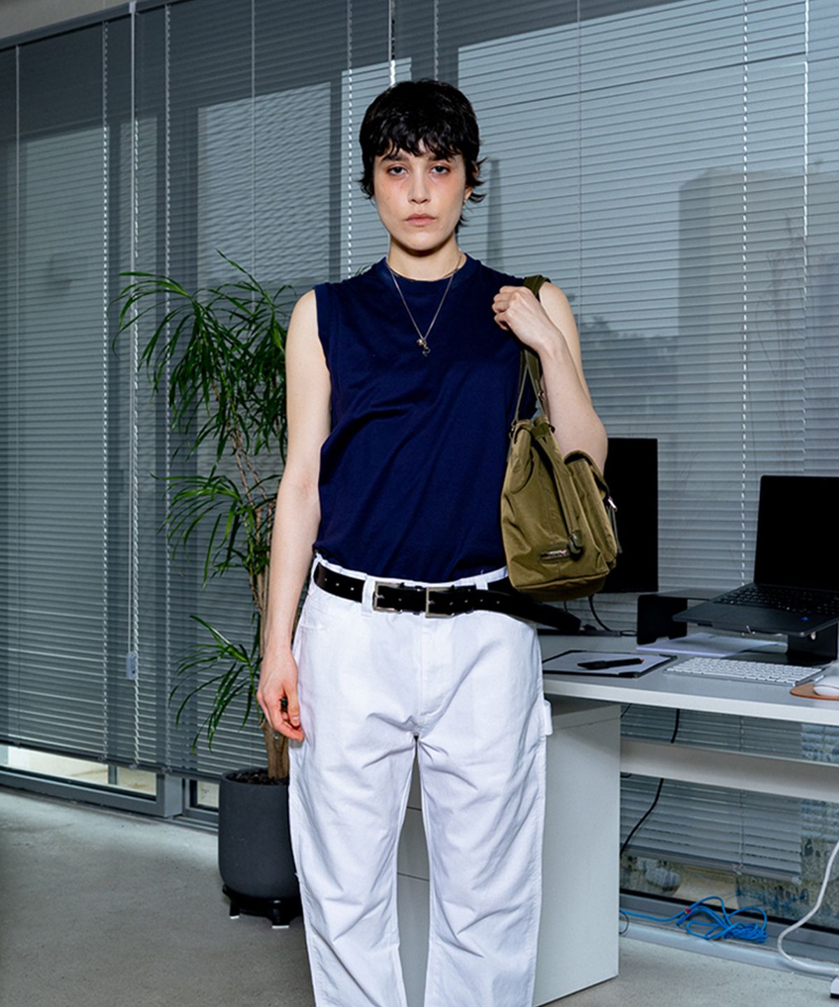 데뷔옹(DEBBYOUNG) NYLON POCKET BAG [KHAKI]