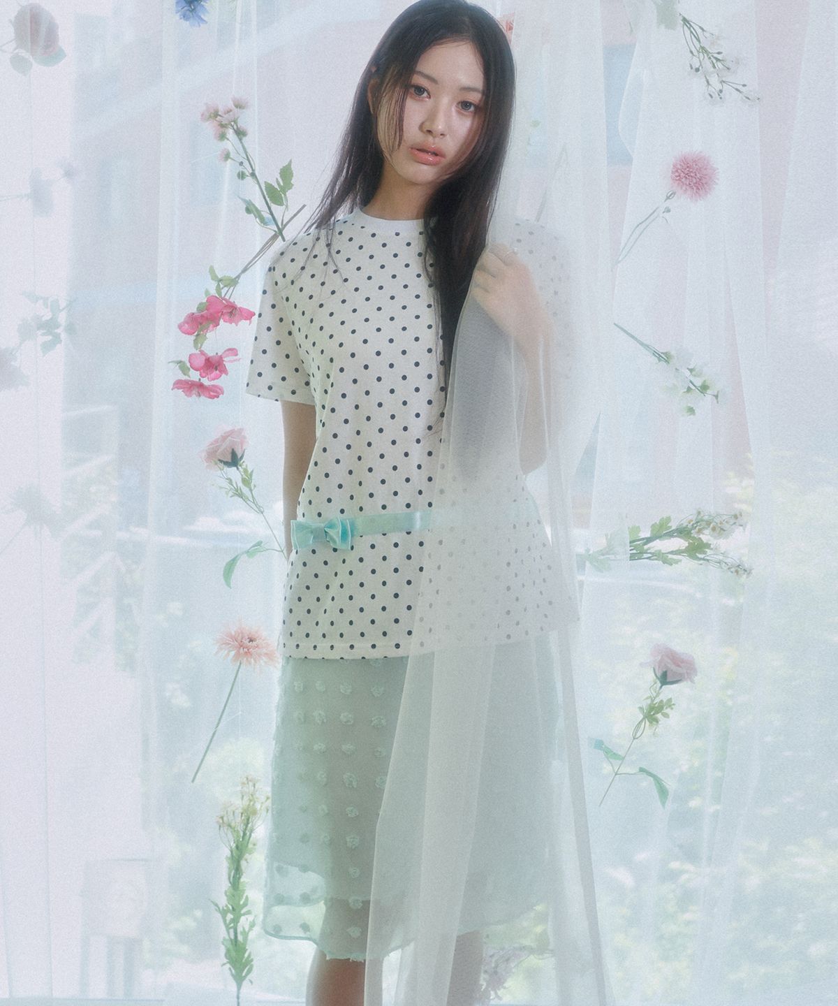 아이이이아이(IEEI) Dot Gift Wrapped Tee