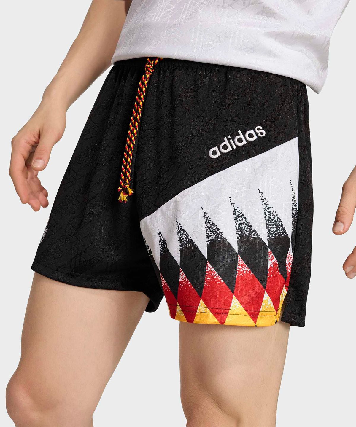 아디다스(ADIDAS) 독일 쇼츠 1994 - 블랙 / JZ6958