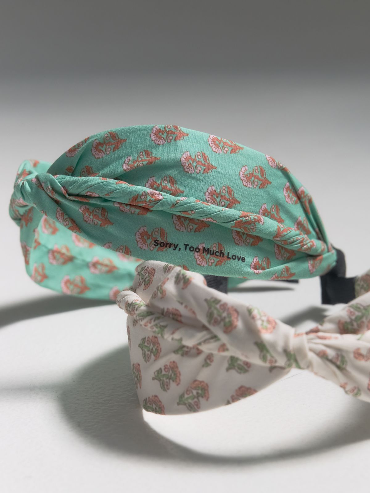쏘리, 투 머치 러브(SORRY, TOO MUCH LOVE) Twisted Garden Breeze Hairband_Mint