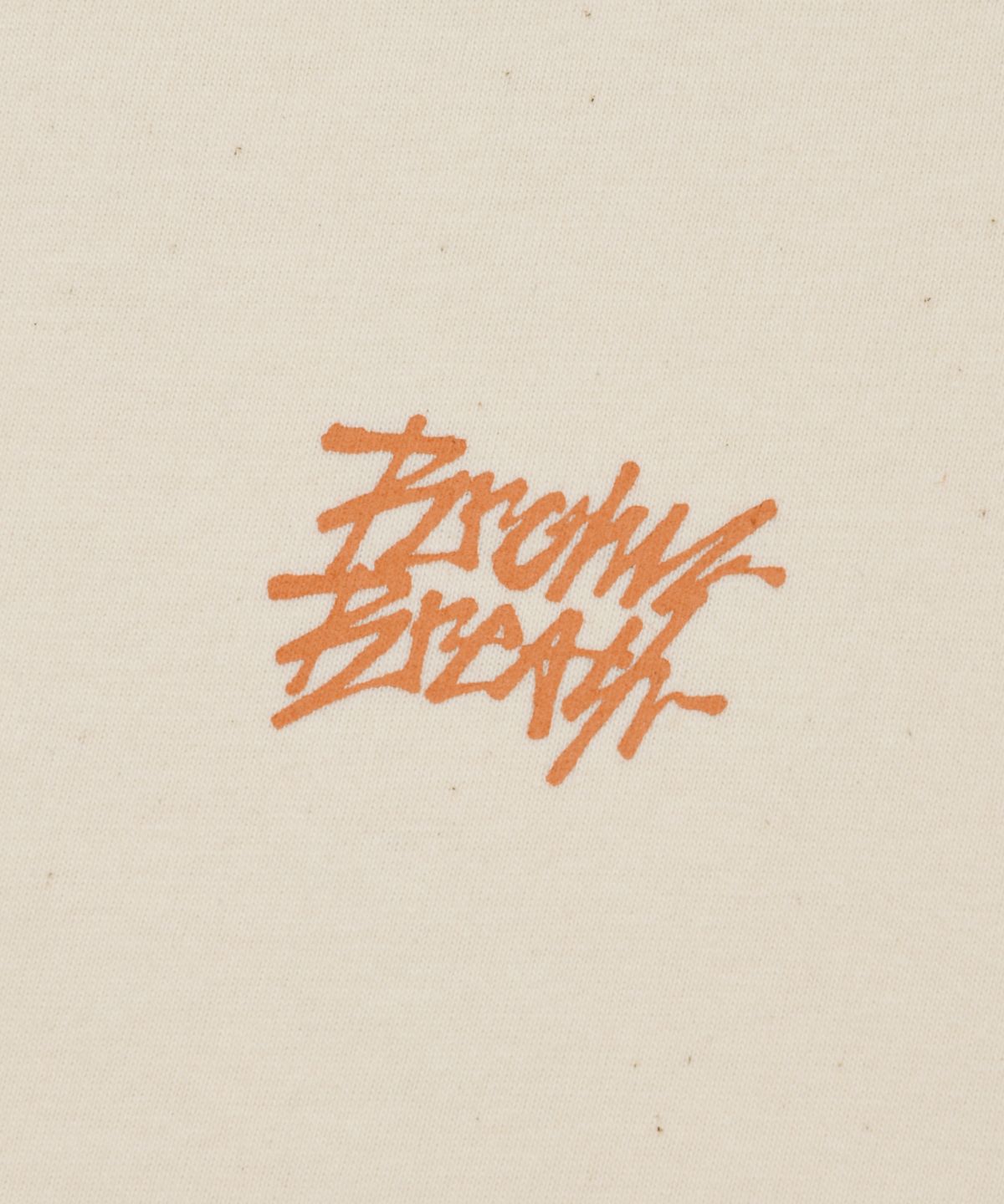 브라운브레스(BROWNBREATH) TROPICAL CRUSH TAG TEE - OATMEAL