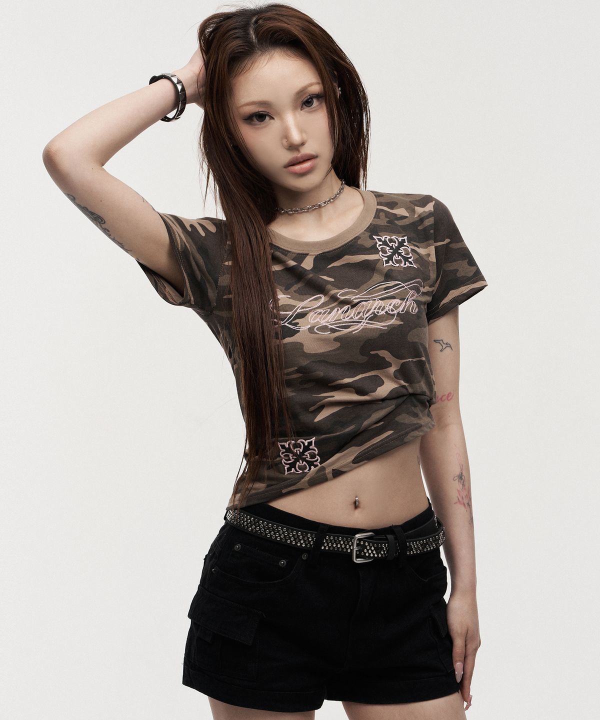 랜 아카이브(LANARCHIVE) [0143] 카모 체인 자수 우먼 반팔 티셔츠 - 카모